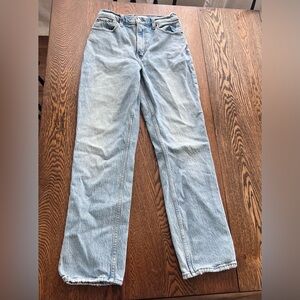 Abercrombie and Fitch the 90’s straight ultra high rise curve love 27/ 4s